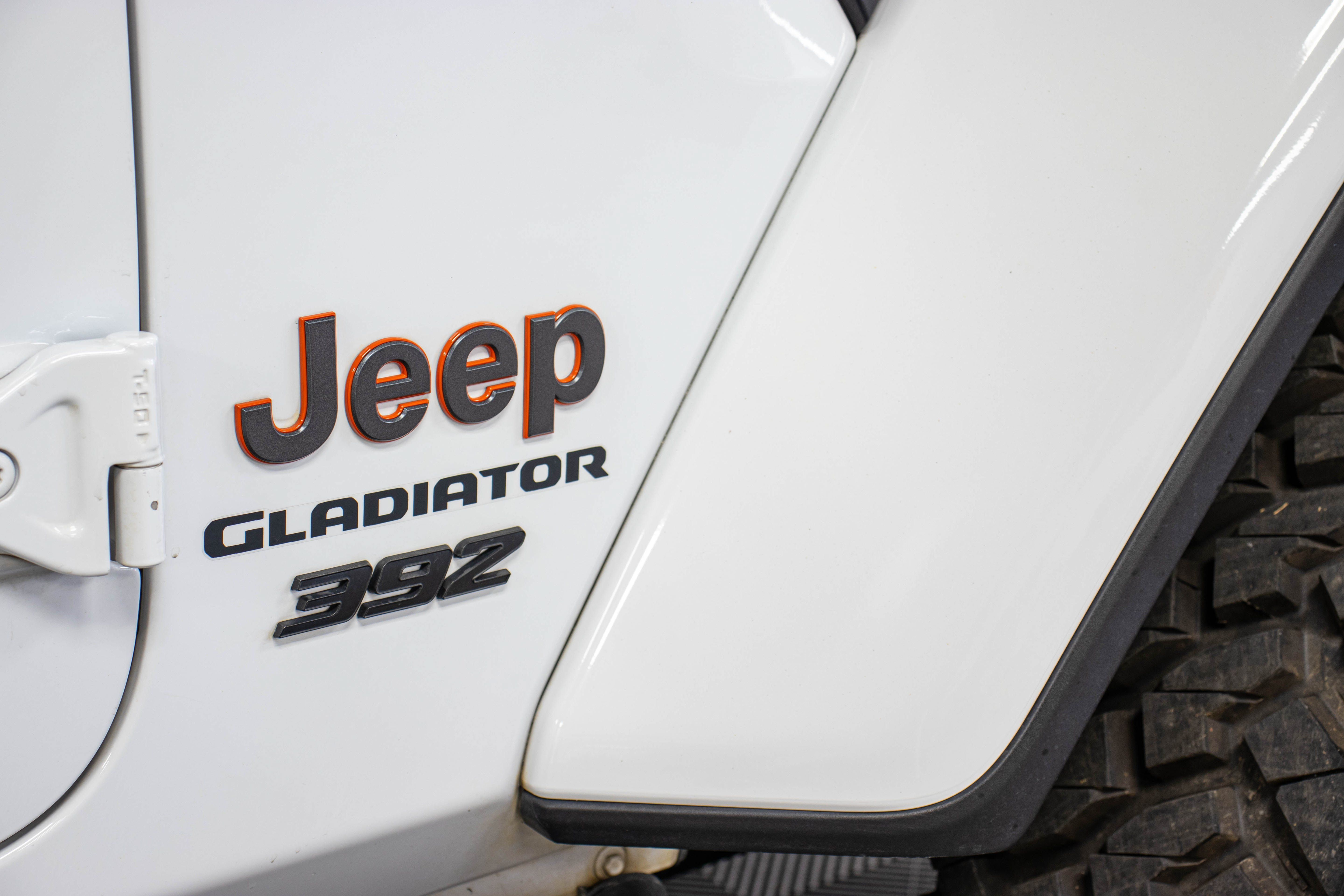 Used 2021 Jeep Gladiator Mojave w/ Dual Top Group AWD/4WD image 14