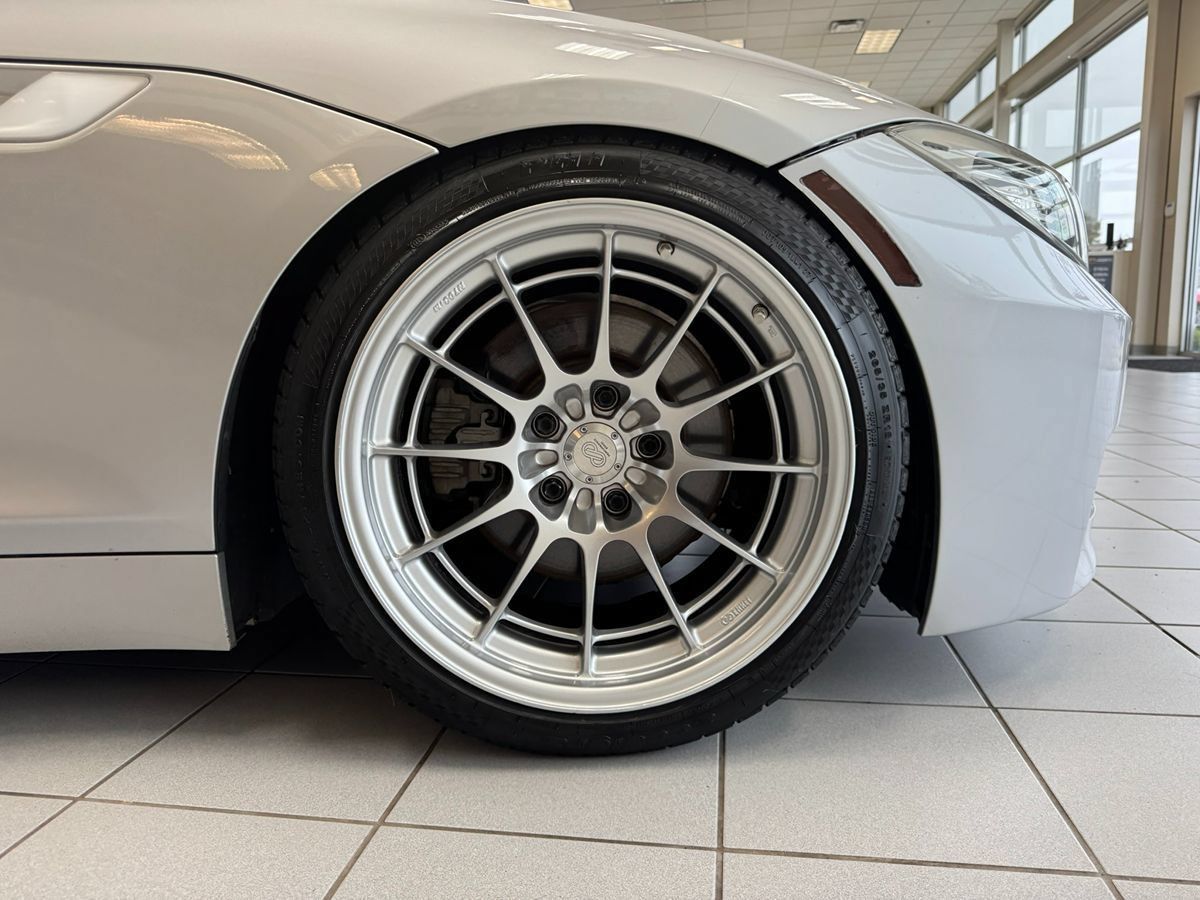 Used 2013 BMW Z4 sDrive35i RWD image 63