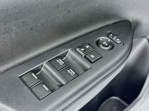 Certified 2017 Honda Accord EX-L image 17