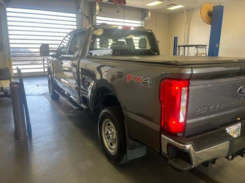 Used 2025 Ford F250 XL AWD/4WD image 7