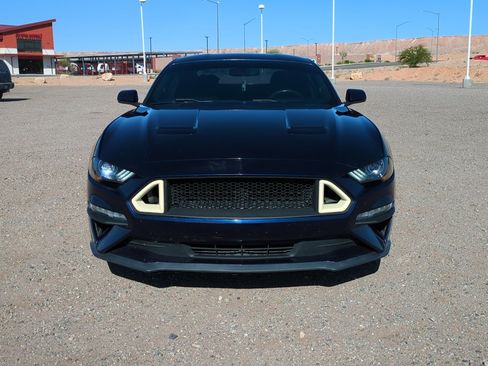 Used 2020 Ford Mustang Coupe RWD image 8
