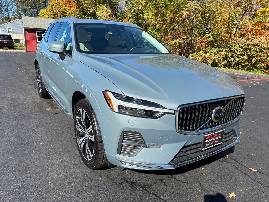 Used 2022 Volvo XC60 B5 Inscription w/ Advanced Package AWD/4WD image 4