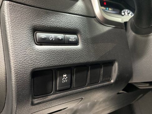 Used 2019 Nissan Murano SV image 19