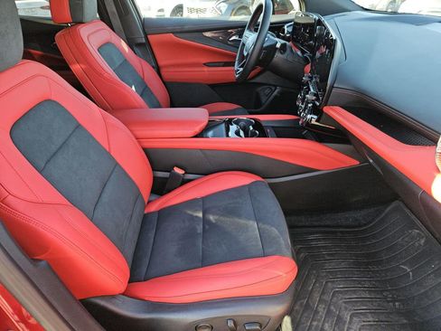 Used 2024 Chevrolet Blazer EV RS image 28