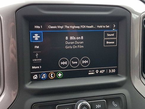 Used 2023 Chevrolet Silverado 1500 Custom image 17