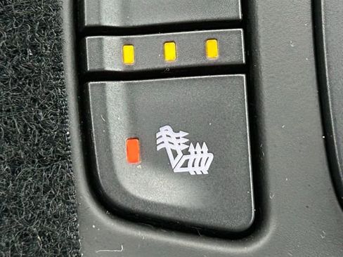 Used 2022 GMC Terrain SLT image 6