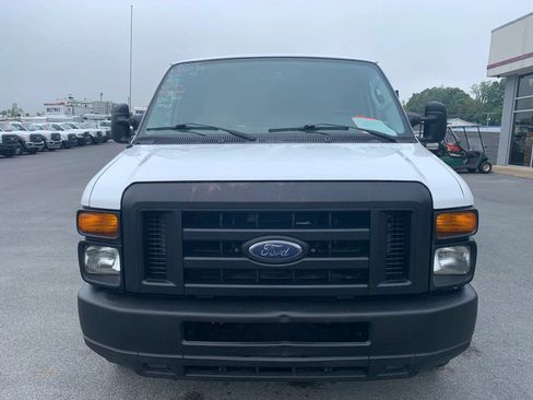 Used 2009 Ford E-350 and Econoline 350 Extended Super Duty RWD image 2