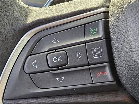 New 2025 Jeep Grand Cherokee L Altitude image 16