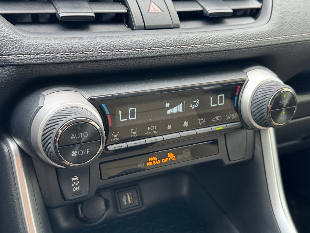 Certified 2025 Toyota RAV4 LE AWD/4WD image 23