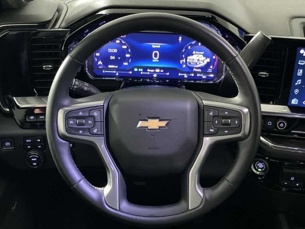 Used 2024 Chevrolet Silverado 2500 LTZ w/ LTZ Convenience Package AWD/4WD image 16