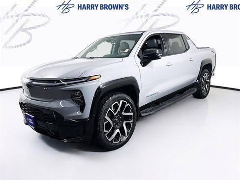 Used 2025 Chevrolet Silverado EV RST image 1