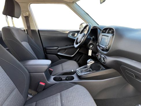 Used 2020 Kia Soul GT-Line image 14