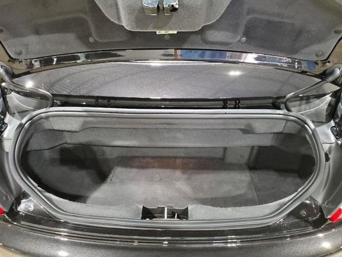 Used 2011 Maserati GranTurismo Convertible image 42