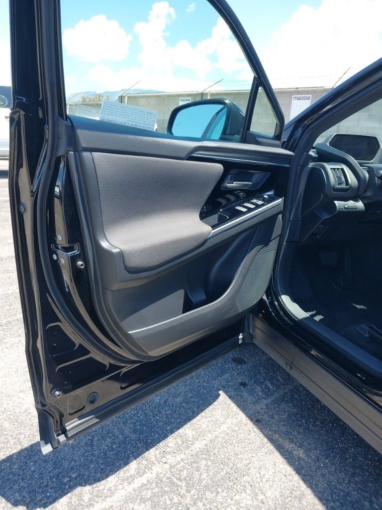 Used 2023 Subaru Solterra AWD image 5