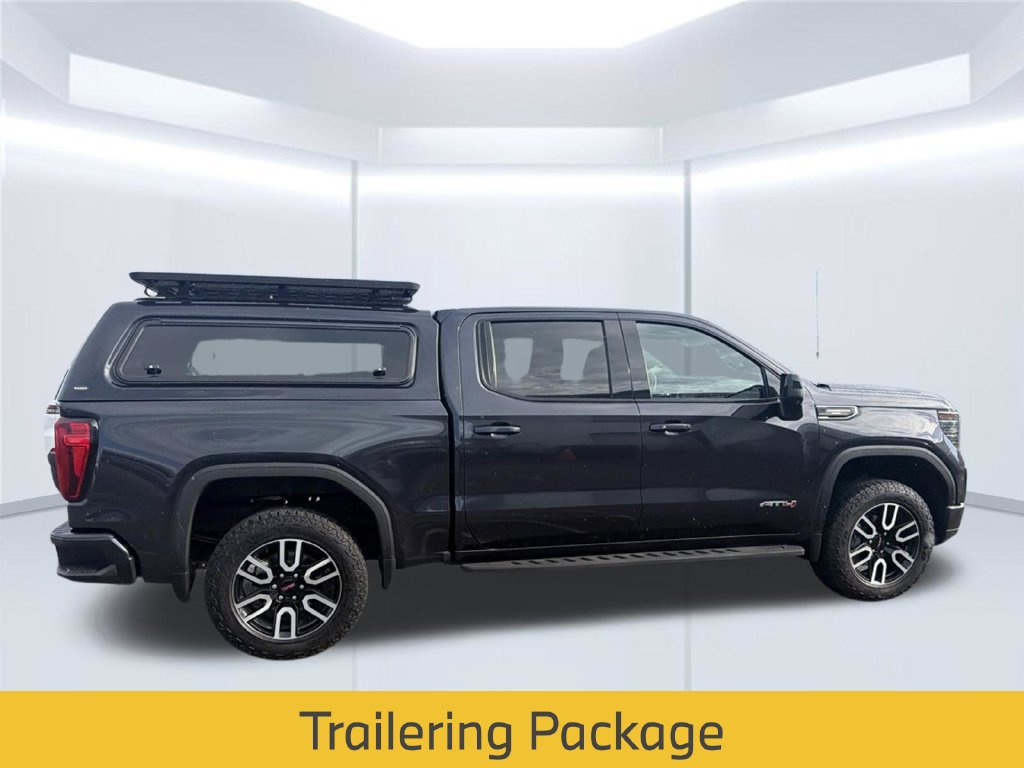 Used 2024 GMC Sierra 1500 AT4 w/ Technology Package AWD/4WD image 9