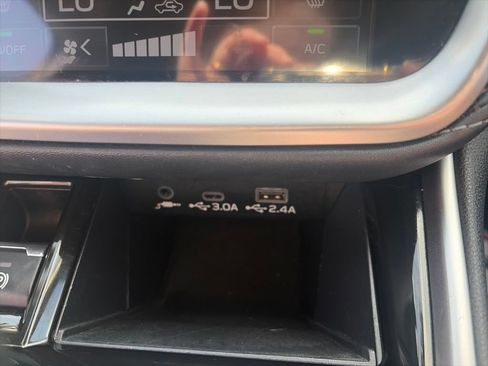 Used 2024 Subaru Outback Limited AWD/4WD image 22