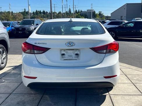 Used 2014 Hyundai Elantra SE FWD image 6