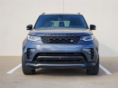 Used 2024 Land Rover Discovery Dynamic SE image 2