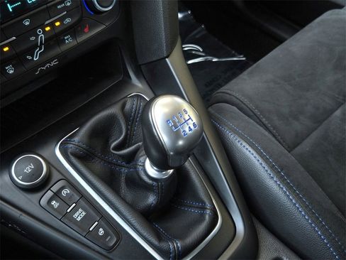 Used 2017 Ford Focus RS image 27