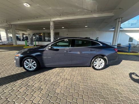 Used 2025 Chevrolet Malibu LT FWD image 6