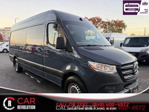 Used 2019 Mercedes-Benz Sprinter 170 image 1