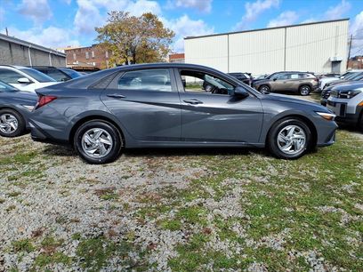 New 2026 Hyundai Elantra SE