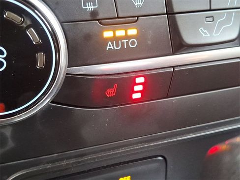 Certified 2022 Ford EcoSport SE w/ SE Convenience Package image 19