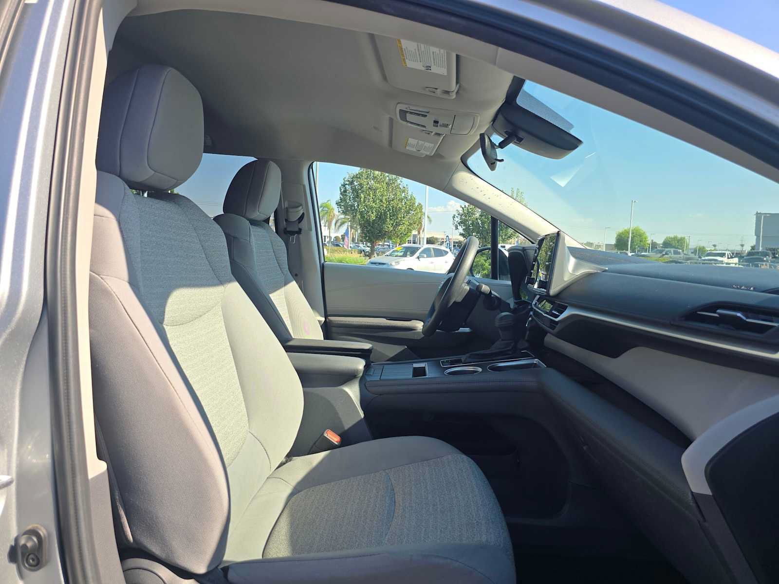 Certified 2022 Toyota Sienna LE FWD image 10