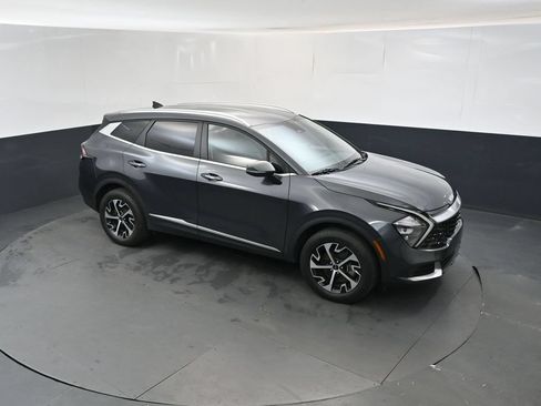 Used 2023 Kia Sportage EX AWD/4WD image 33