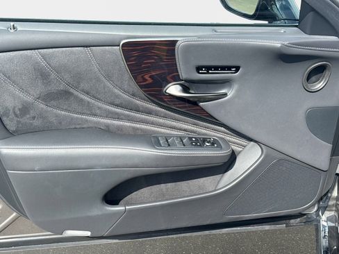 Used 2023 Lexus LS 500 w/ Interior Upgrade Package image 16