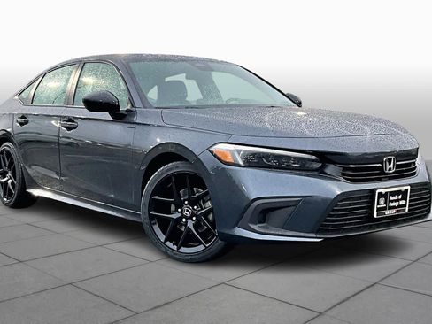 Used 2023 Honda Civic Sport image 2