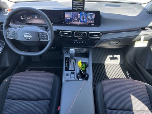 New 2026 Nissan Sentra SR FWD image 2