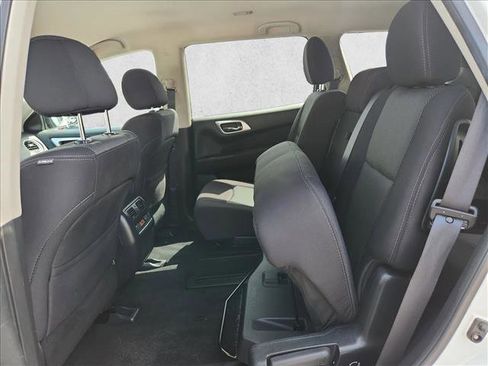 Used 2017 Nissan Pathfinder SV AWD/4WD image 13