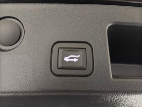 Used 2025 Chevrolet Equinox LT w/ Convenience Package II image 20