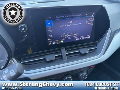 Used 2024 Chevrolet Trax LS image 17