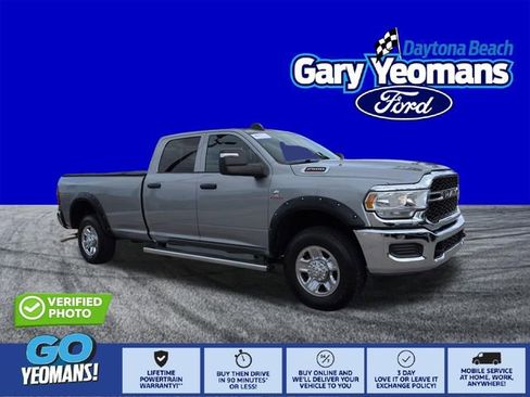 Used 2024 RAM 2500 Tradesman w/ Chrome Appearance Group AWD/4WD image 1