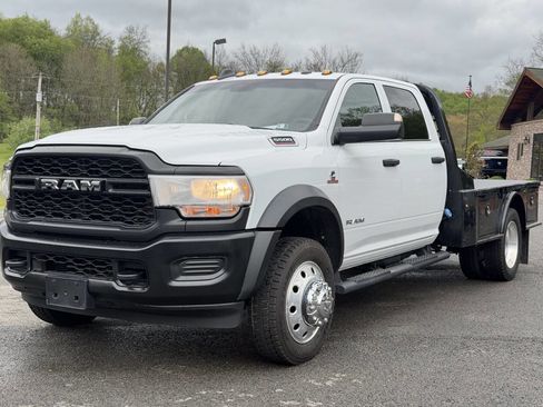 Used 2022 RAM 5500 Tradesman AWD/4WD image 1