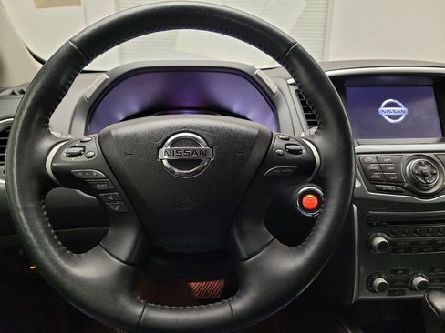 Used 2020 Nissan Pathfinder SL FWD image 22