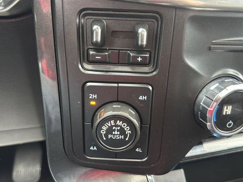 Used 2021 Ford F150 Lariat w/ Equipment Group 502A High image 27