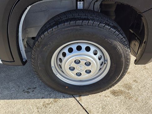 New 2026 RAM ProMaster 3500 w/ Convenience Group image 15