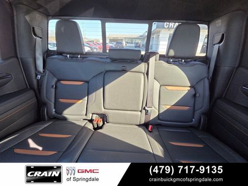 Used 2024 GMC Sierra 1500 AT4 w/ Technology Package AWD/4WD image 28