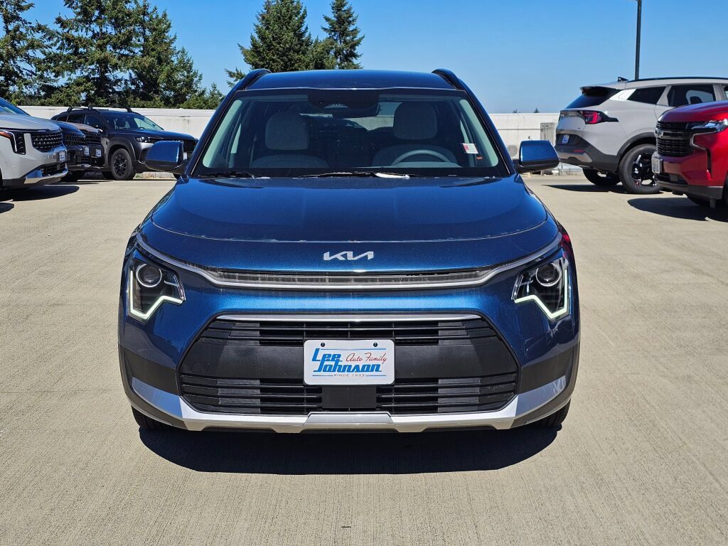 New 2026 Kia Niro EX FWD image 2