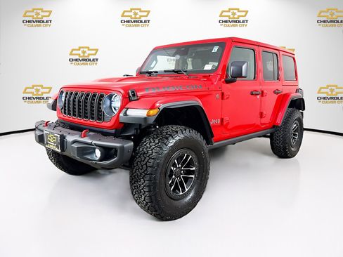 Used 2026 Jeep Wrangler Unlimited Rubicon AWD/4WD image 3