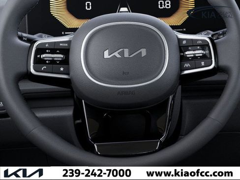 New 2026 Kia Carnival EX image 22