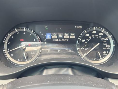 Certified 2021 Toyota Highlander Limited FWD image 15