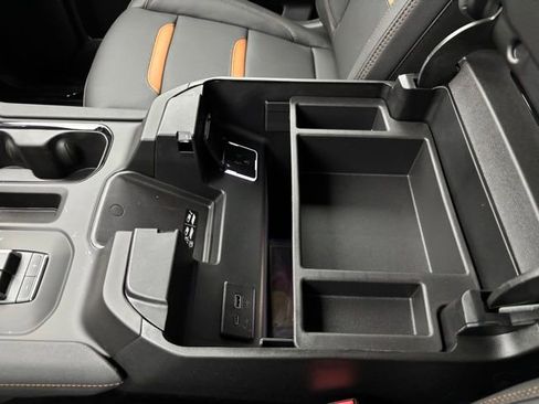 New 2026 GMC Sierra 1500 AT4 w/ Technology Package image 30