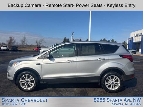 Used 2019 Ford Escape SE AWD/4WD image 6