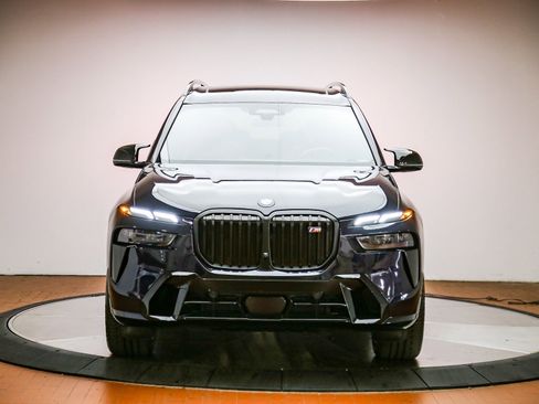 Used 2025 BMW X7 M60i AWD/4WD image 7