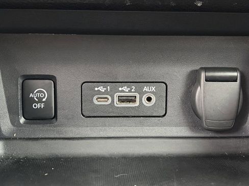 Used 2024 Nissan Sentra SV image 14