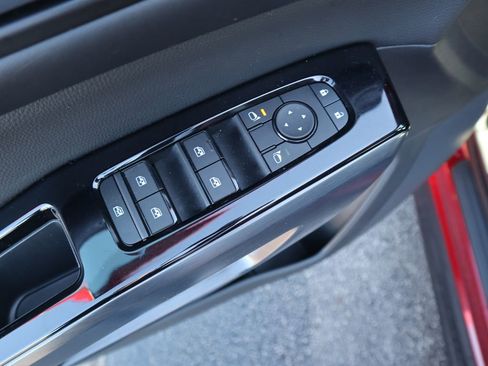 Used 2024 Nissan Pathfinder SL image 20